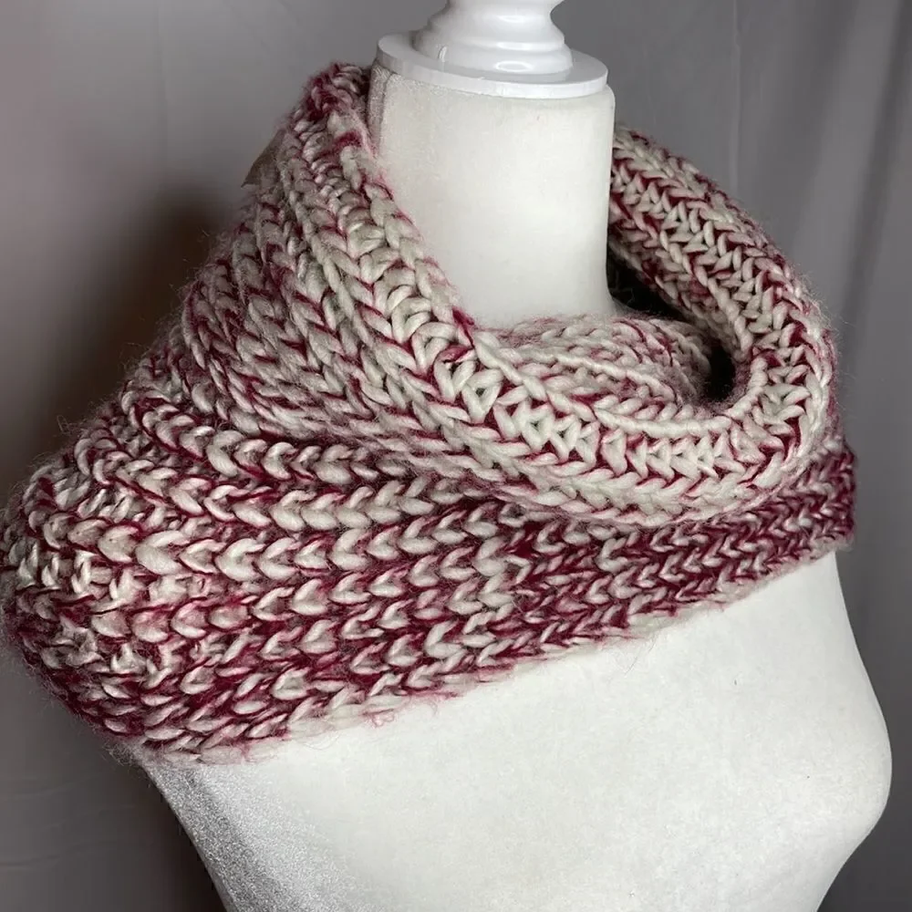 Scarf Infinity Chunky knit warm and cozy